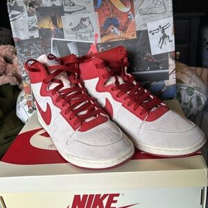 Jordan Air Ship Summit white/Dune Red